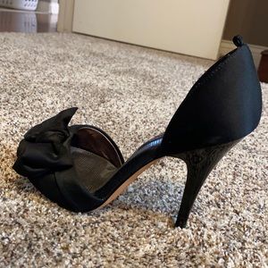 Peep toe heels with black fabric. Size 7.5
